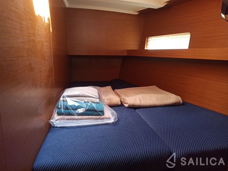 Sun Loft 47 - Yacht Charter Sailica