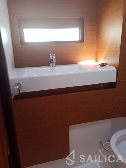 Sun Loft 47 - Yacht Charter Sailica