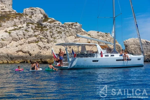 Sun Loft 47 - Yacht Charter Sailica