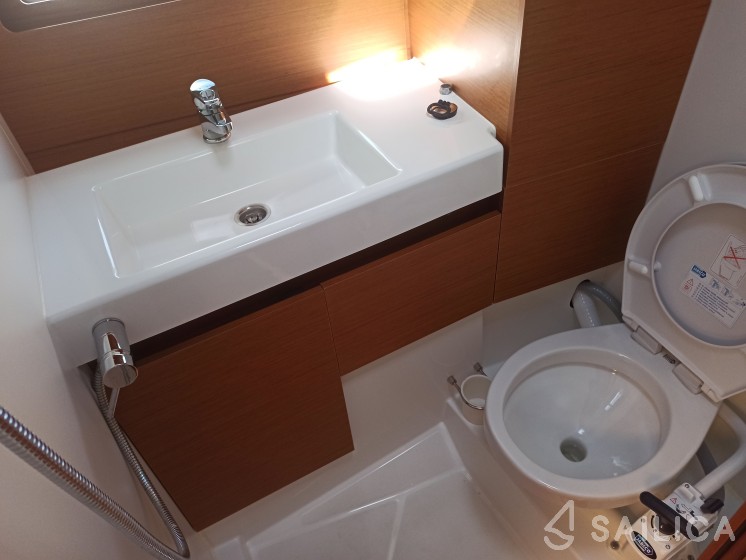 Sun Loft 47 - Yacht Charter Sailica