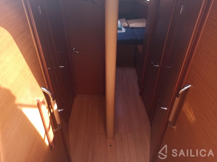 Sun Loft 47 - Yacht Charter Sailica