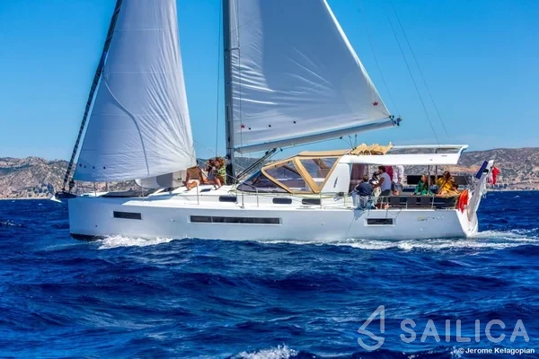 Sun Loft 47 - Yacht Charter Sailica