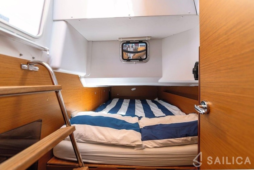 Sun Loft 47 - Yacht Charter Sailica