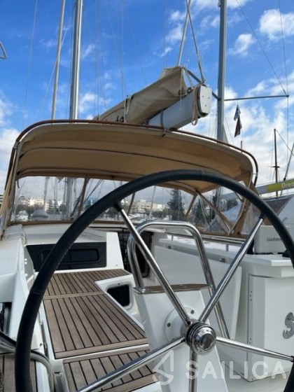 Oceanis 51.1 - Yacht Charter Sailica