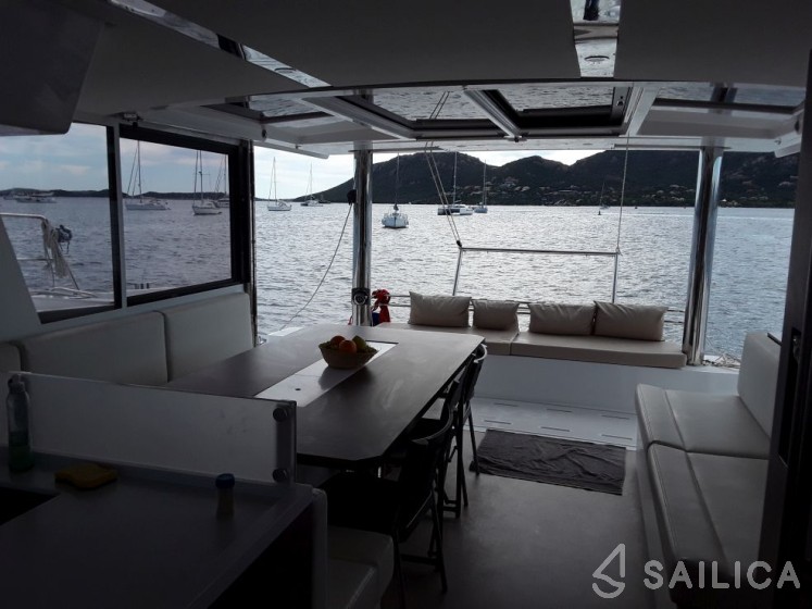 Bali 4.8  - Yacht Charter Sailica
