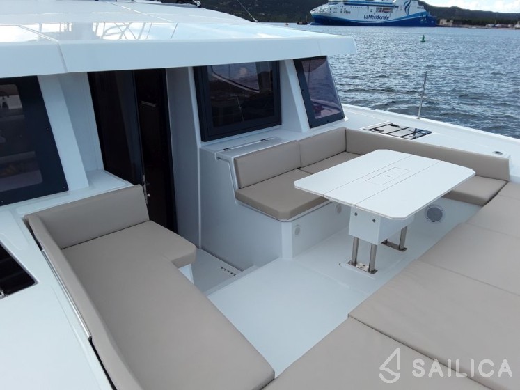 Bali 4.8  - Yacht Charter Sailica