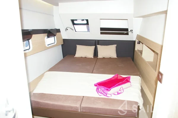 Bali 4.5 - Yacht Charter Sailica