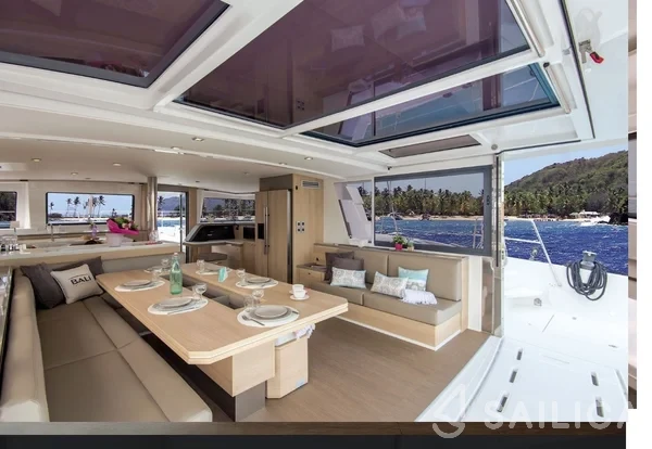 Bali 5.4. - Yacht Charter Sailica