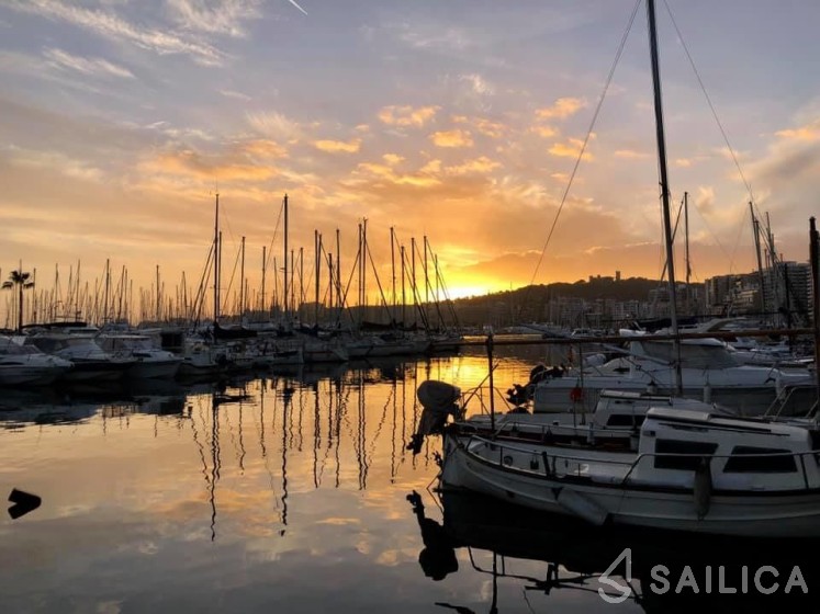 Bali Catspace - Yacht Charter Sailica