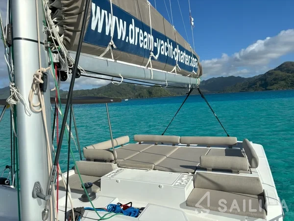 Bali Catspace - Yacht Charter Sailica