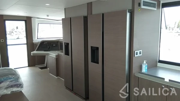 Bali 5.4. - Yacht Charter Sailica