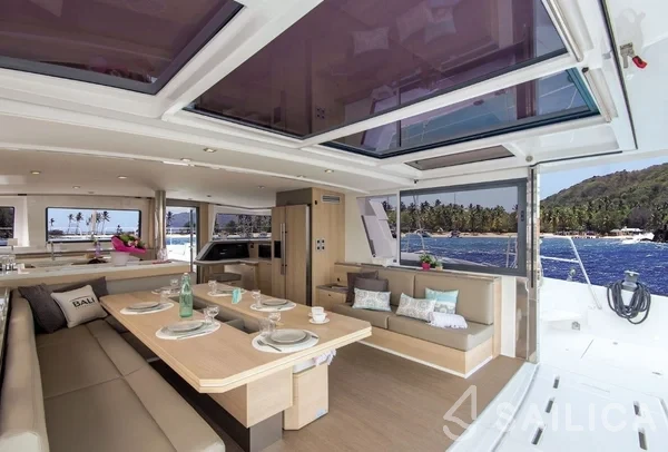 Bali 5.4. - Yacht Charter Sailica