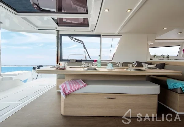 Bali 5.4. - Yacht Charter Sailica