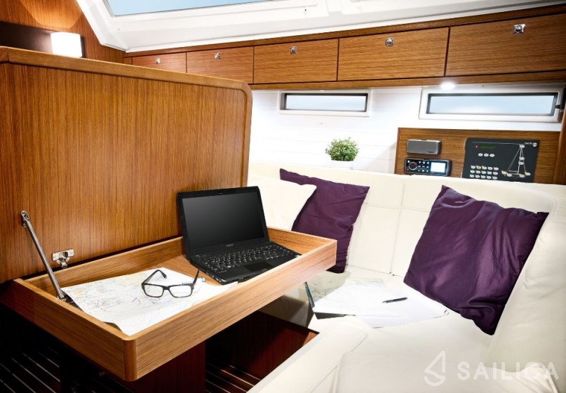 Bavaria Cruiser 46 - 4 cab. - Yacht Charter Sailica
