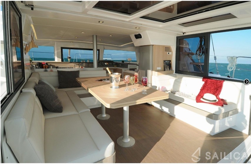 Bali 4.1 - Yacht Charter Sailica