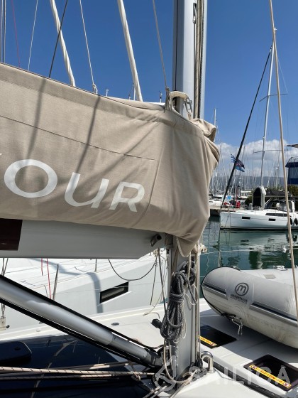Dufour 430 Grand Large - Yacht Charter Sailica