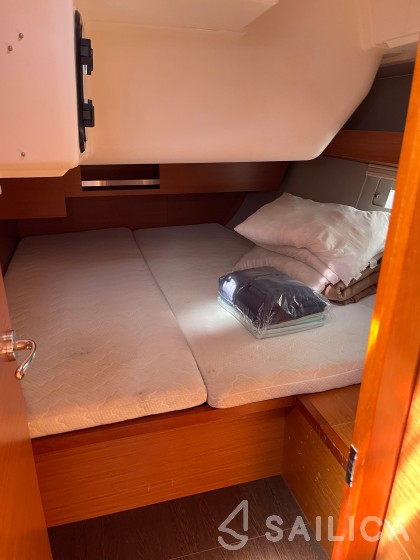 Dufour 430 Grand Large - Yacht Charter Sailica