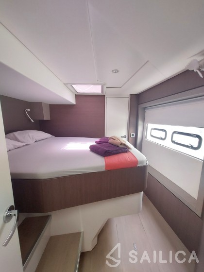 Bali 4.8  - Yacht Charter Sailica