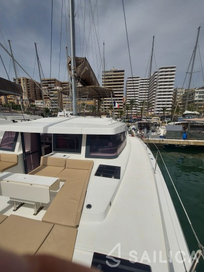 Bali 4.8  - Yacht Charter Sailica