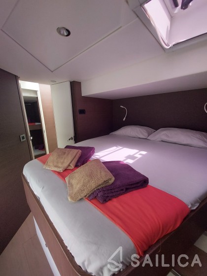 Bali 4.8  - Yacht Charter Sailica