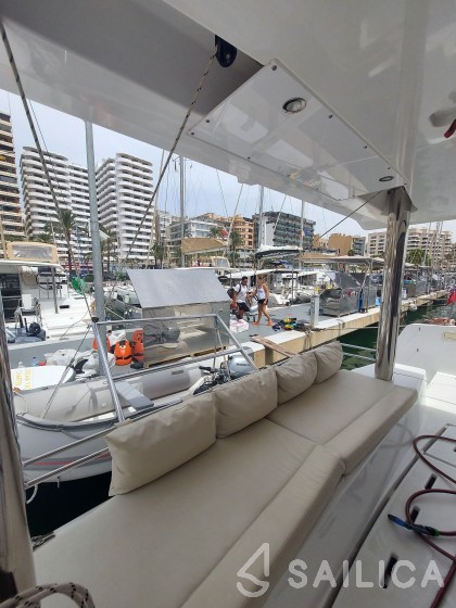 Bali 4.8  - Yacht Charter Sailica