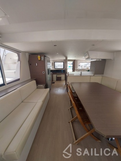 Bali 4.8  - Yacht Charter Sailica