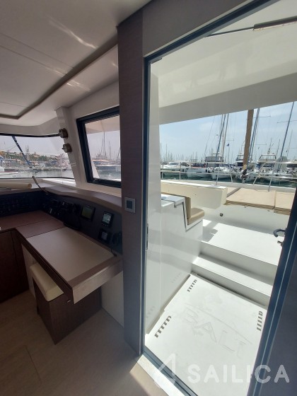 Bali 4.8  - Yacht Charter Sailica