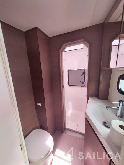 Bali 4.8  - Yacht Charter Sailica