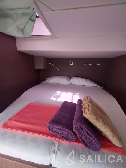 Bali 4.8  - Yacht Charter Sailica
