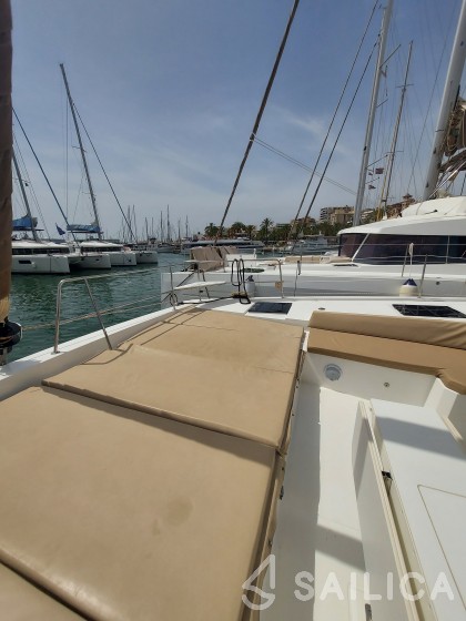 Bali 4.8  - Yacht Charter Sailica
