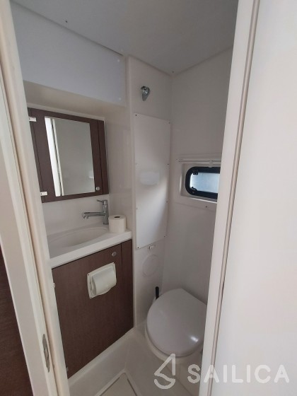 Bali 4.8  - Yacht Charter Sailica