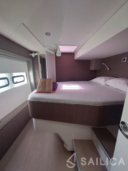 Bali 4.8  - Yacht Charter Sailica