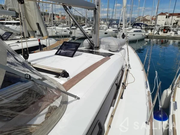 Dufour 412 - Yacht Charter Sailica