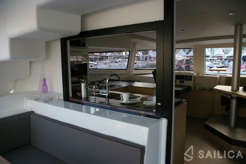 Bali 4.5 - Yacht Charter Sailica