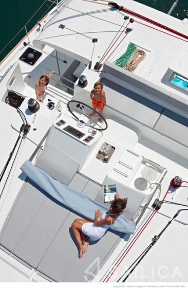 Lagoon 450  Flybridge - Yacht Charter Sailica
