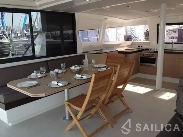 Bali 4.3 - Yacht Charter Sailica