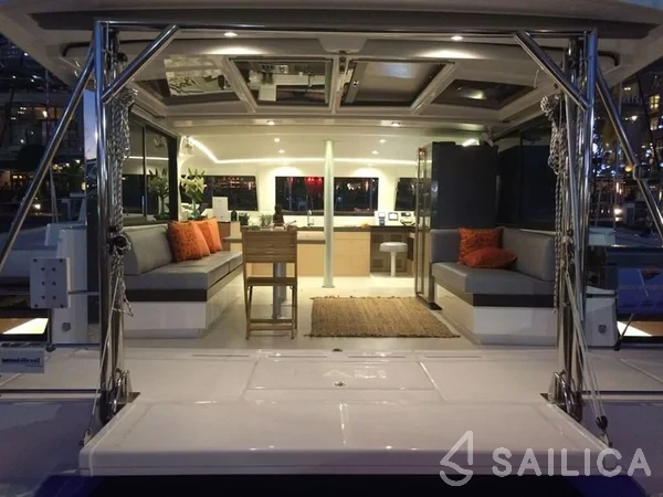 Bali 4.3 - Yacht Charter Sailica
