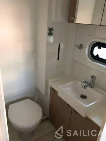 Bali 4.3 - Yacht Charter Sailica
