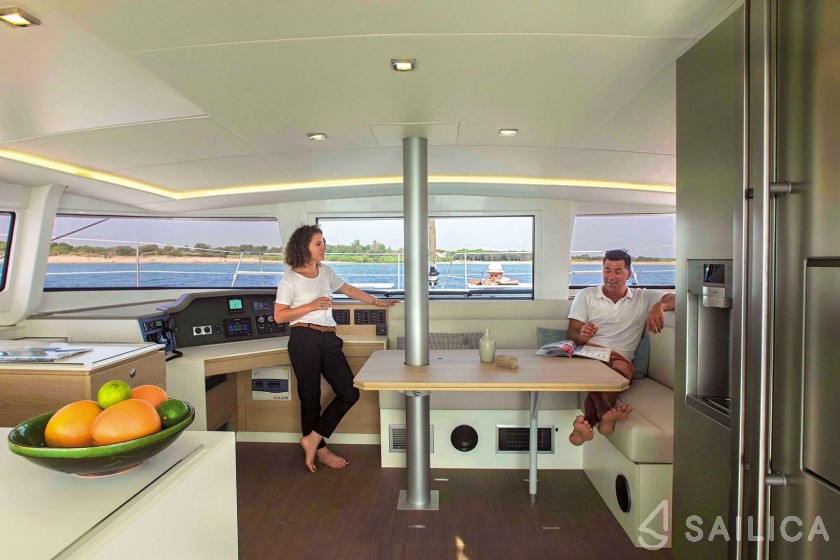 Bali 4.5 - Yacht Charter Sailica