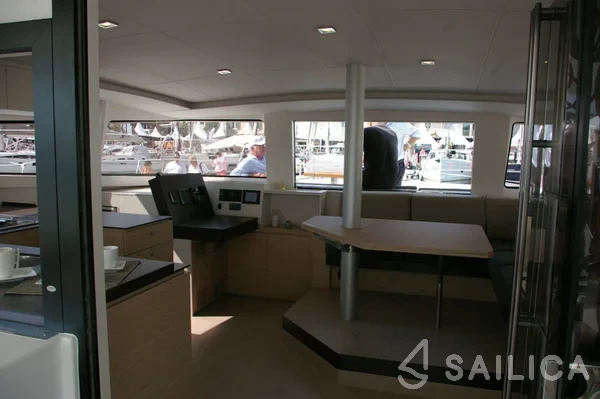 Bali 4.5 - Yacht Charter Sailica