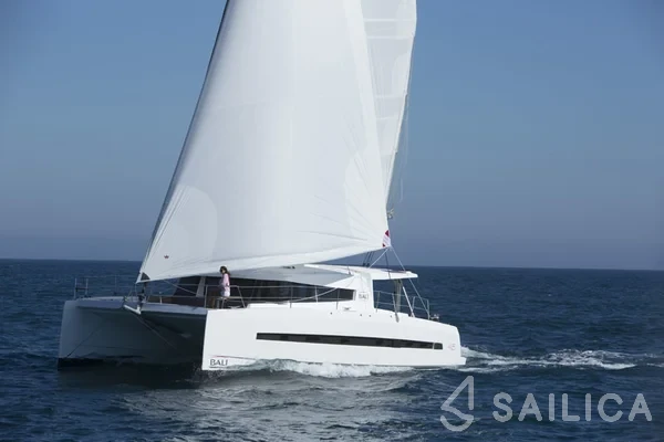 Bali 4.5 - Yacht Charter Sailica