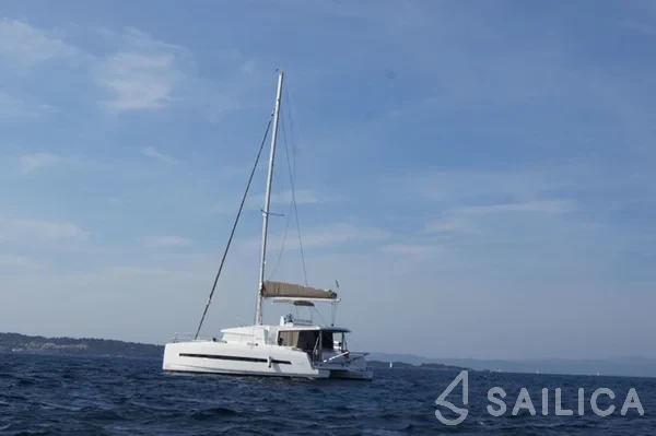 Bali 4.5 - Yacht Charter Sailica