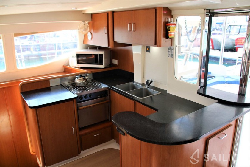 Leopard 46 - Yacht Charter Sailica
