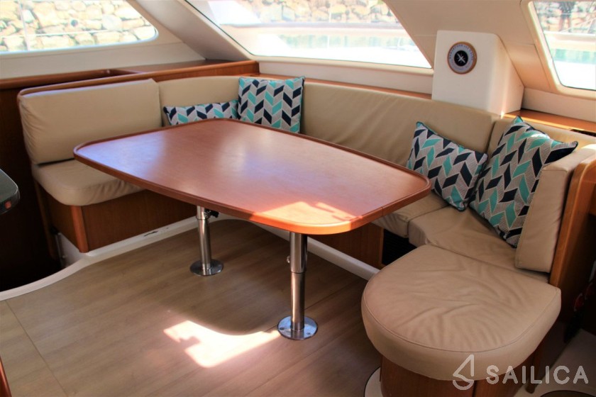 Leopard 46 - Yacht Charter Sailica