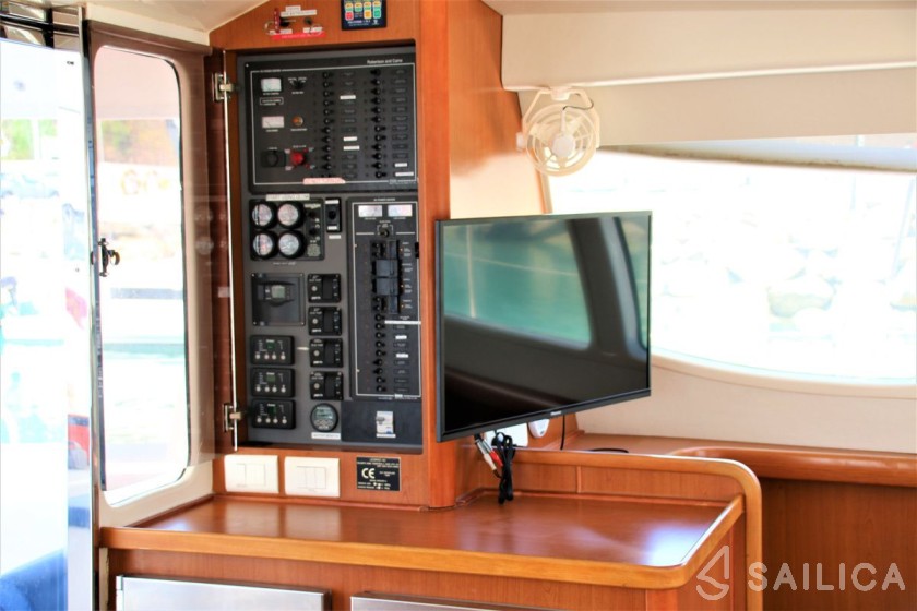 Leopard 46 - Yacht Charter Sailica
