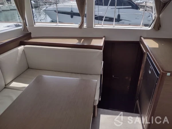 Lagoon 40 - Yacht Charter Sailica