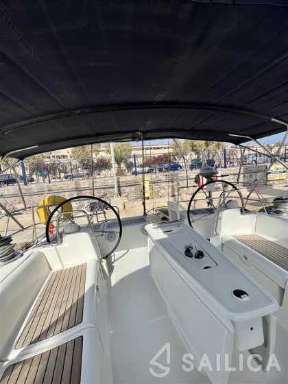 Oceanis 54 - Yacht Charter Sailica