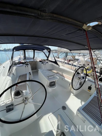 Oceanis 54 - Yacht Charter Sailica