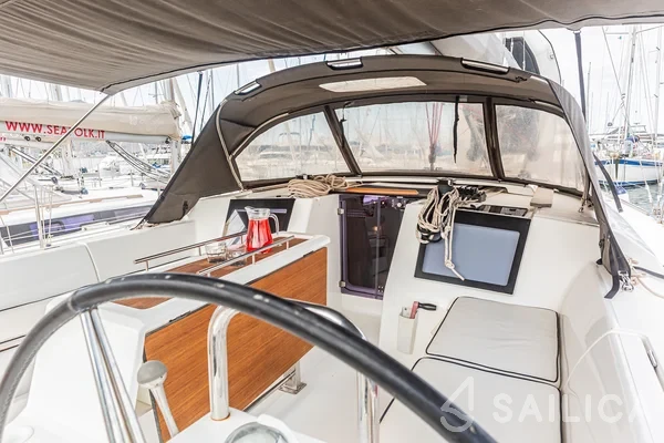 Dufour 460 GL - Yacht Charter Sailica