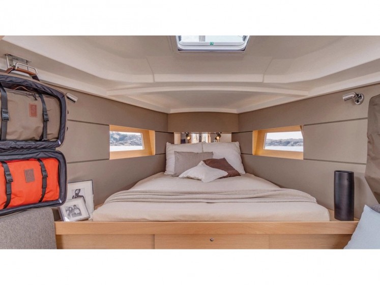 Sun Odyssey 389 - Yacht Charter Sailica